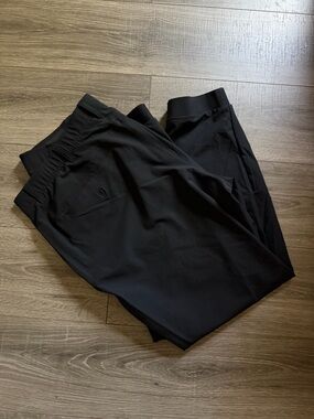 Under Armour Drive Black Men’s Athletic Jogger Pants